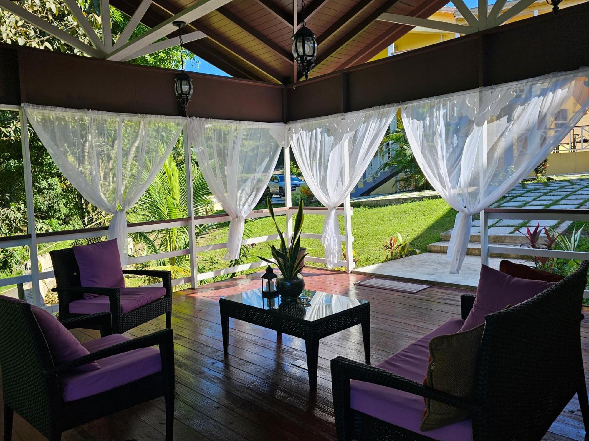 Apartamento Royal Escape 2 Anse La Raye Exterior foto