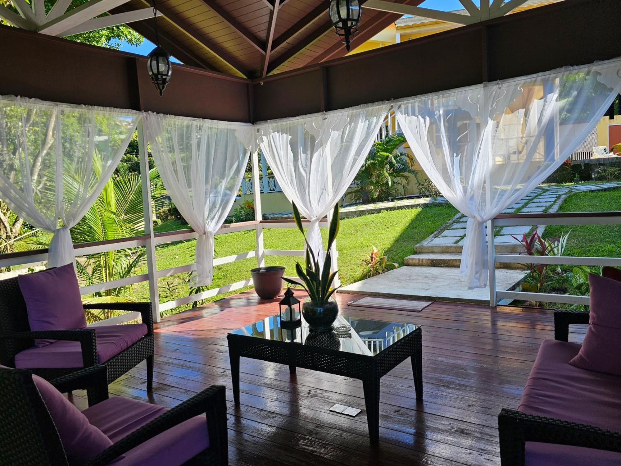 Apartamento Royal Escape 2 Anse La Raye Exterior foto