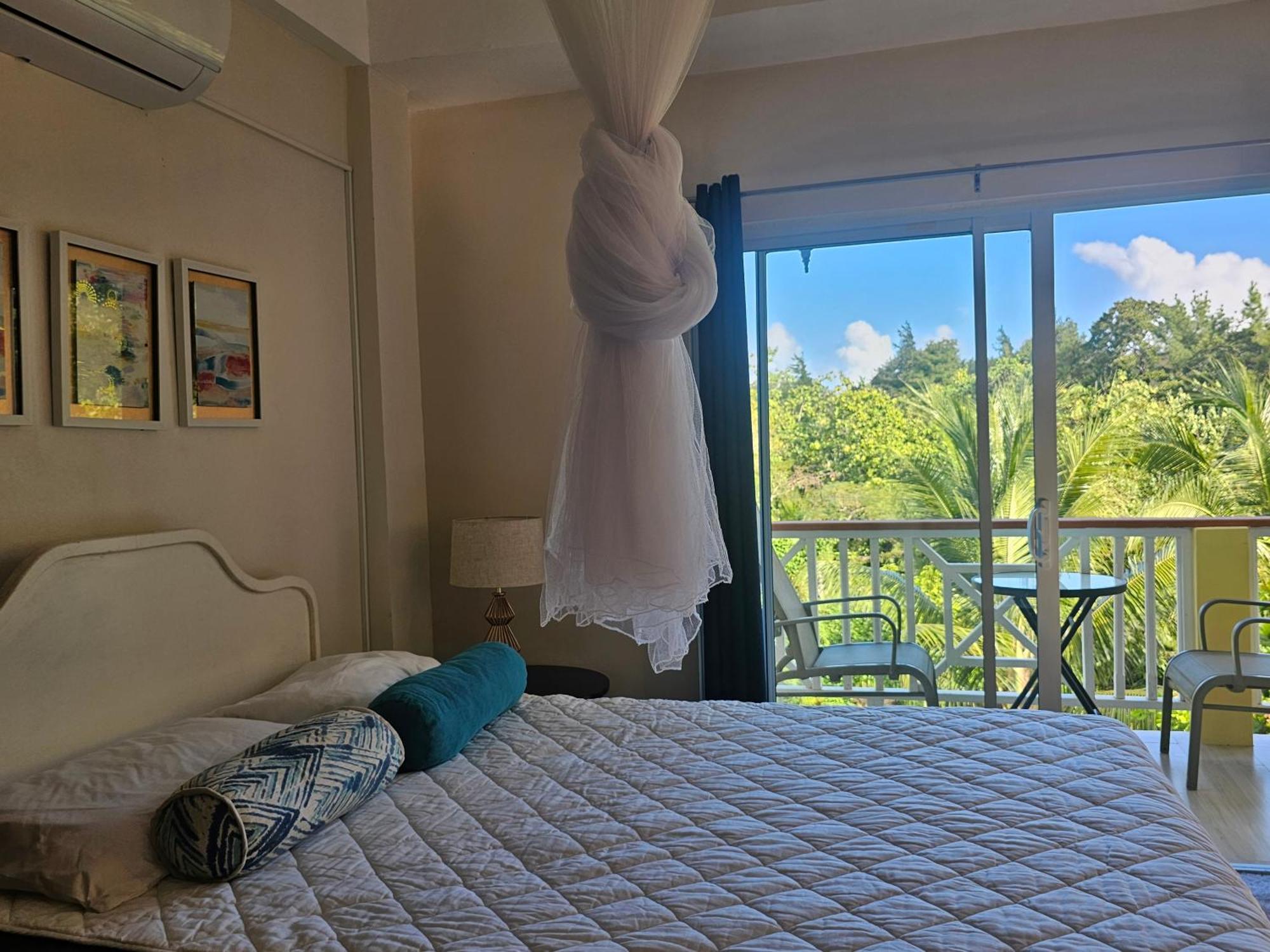 Apartamento Royal Escape 2 Anse La Raye Habitación foto